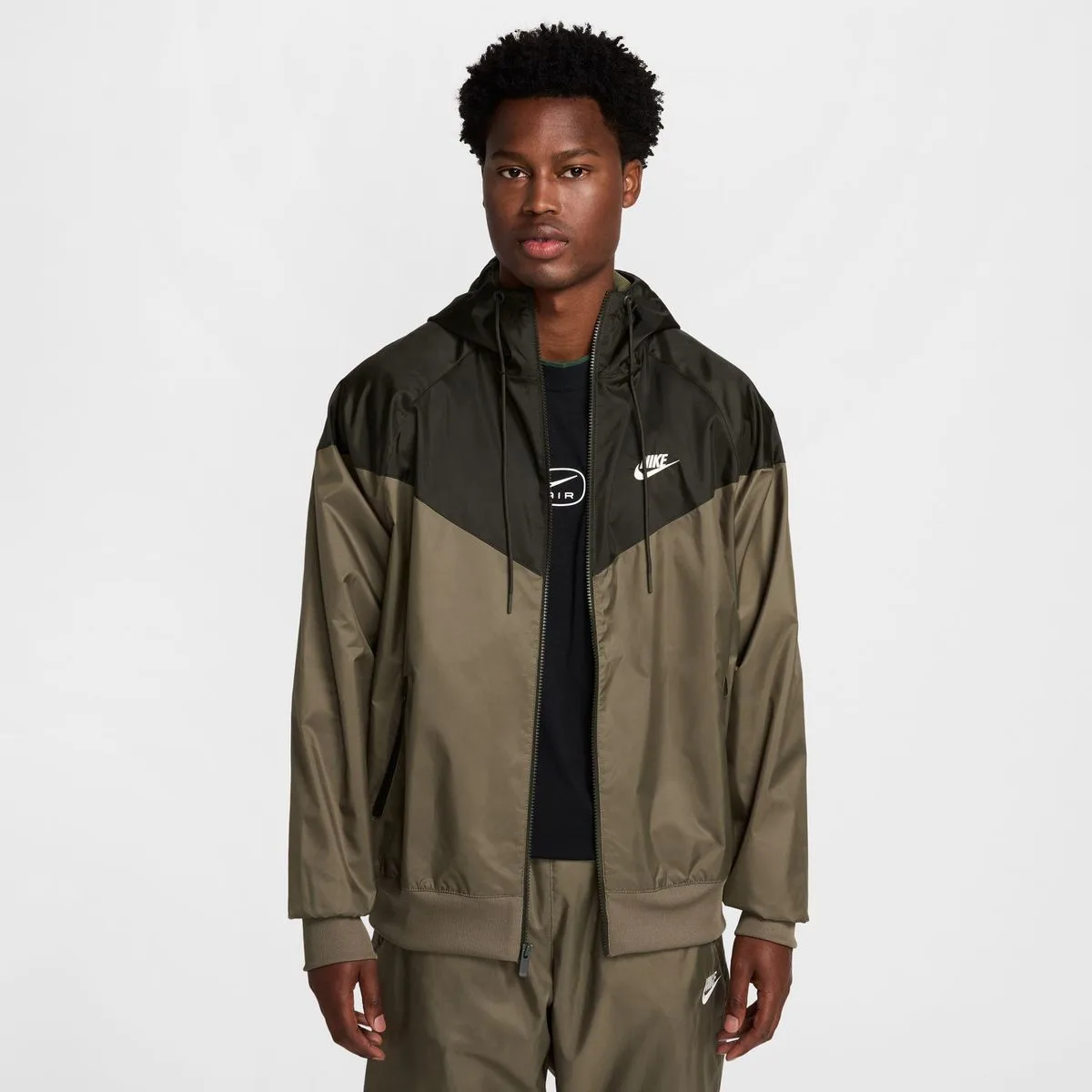 Sportswear Windrunner Hooded Herren Midlayer, grün US: S