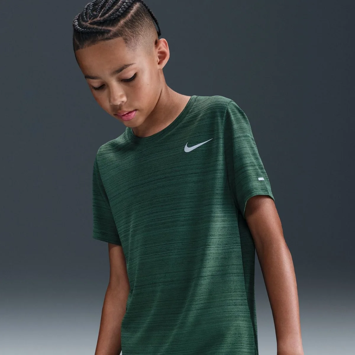 Dri-Fit Miler Training Jungen T-Shirt, grün US: XL