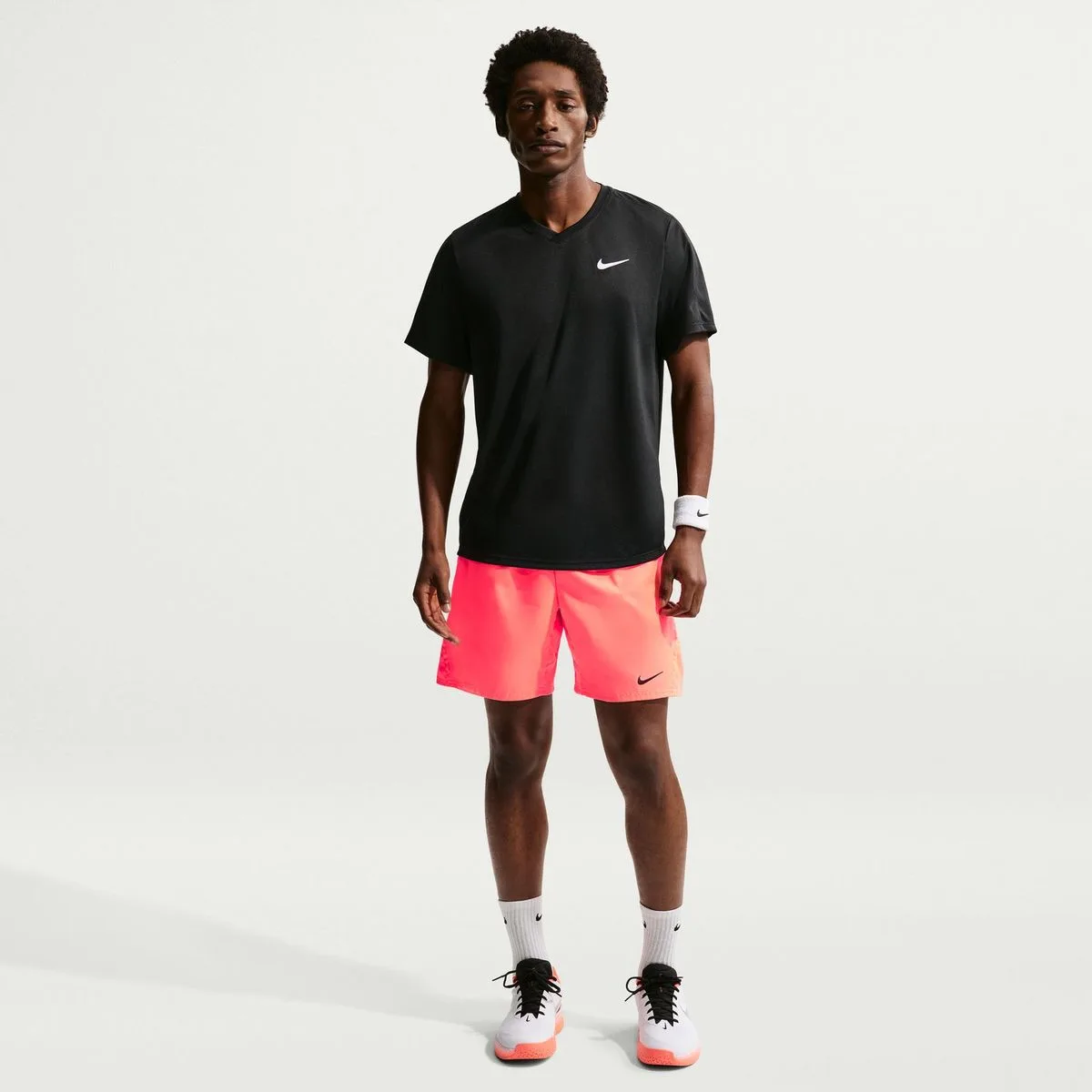 Court Victory Dri-Fit 7" Herren Shorts, rot US: L