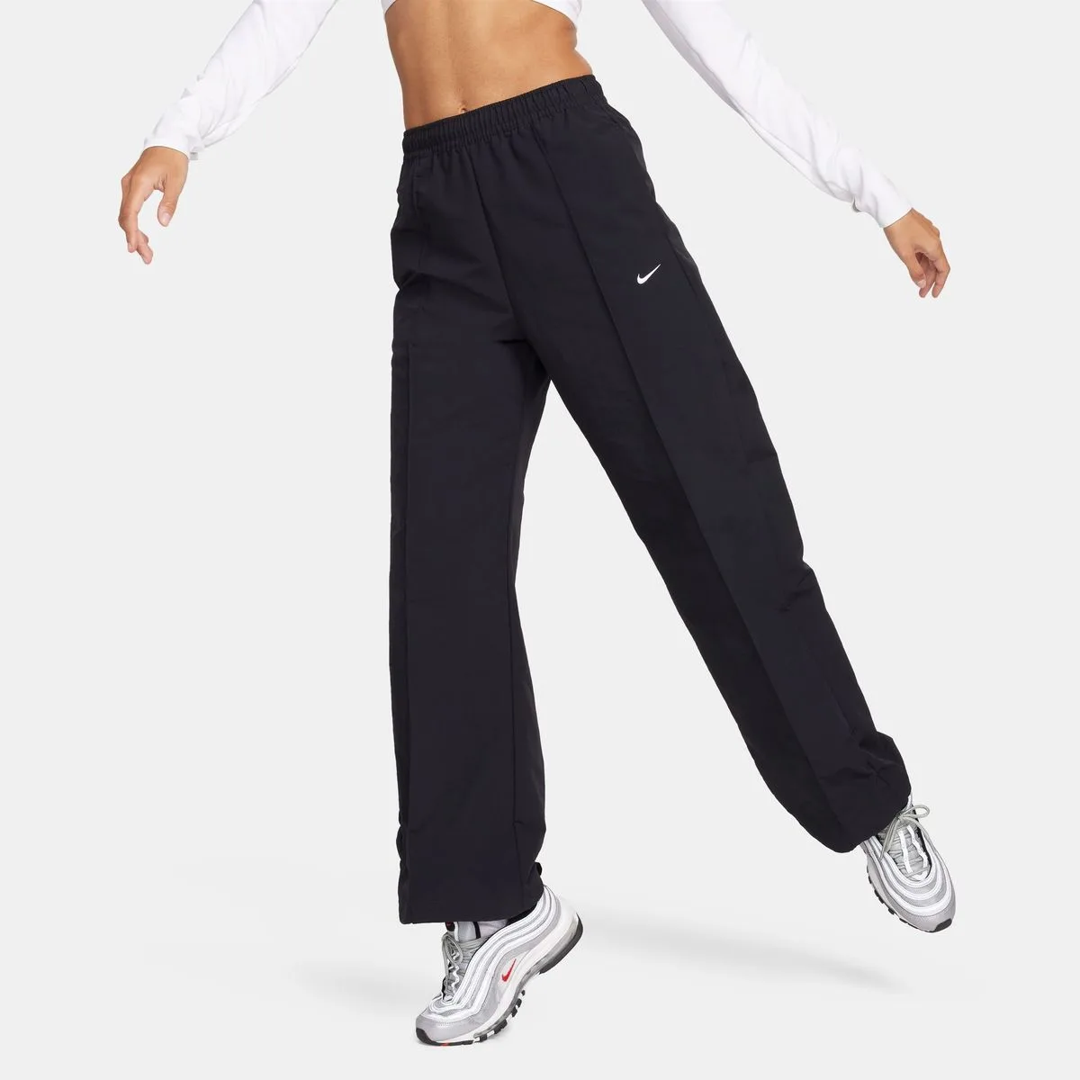 Sportswear Everything Wovens Mid-Rise Open-Hem Damen Hose, schwarz US: XS
