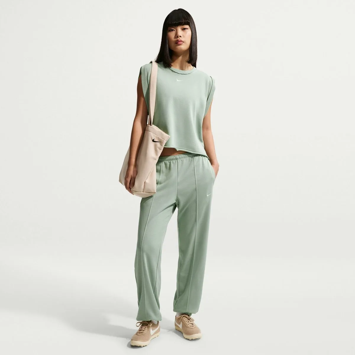 Sportswear Chill Terry Mid-Rise French Terry Damen Jogginghose, grĂĽn US: L