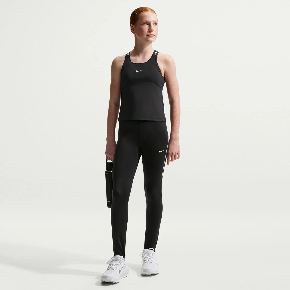 Pro Dri-Fit Mädchen T-Shirt, schwarz US: L
