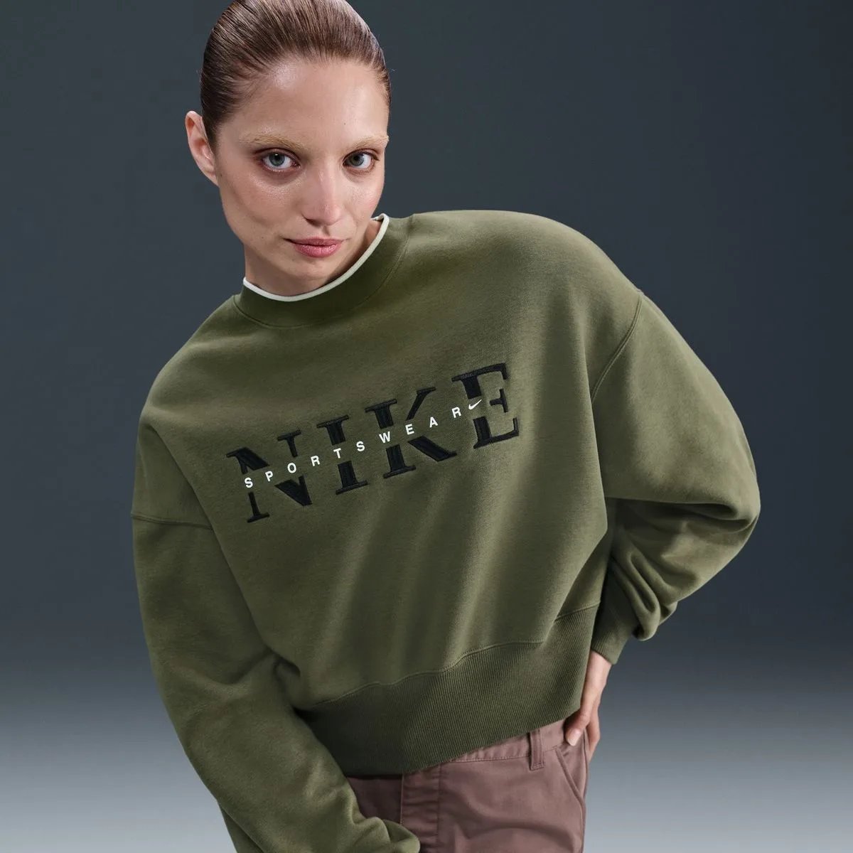 Sportswear Phoenix Oversized Crew-Neck Damen T-Shirt, grün US: XS