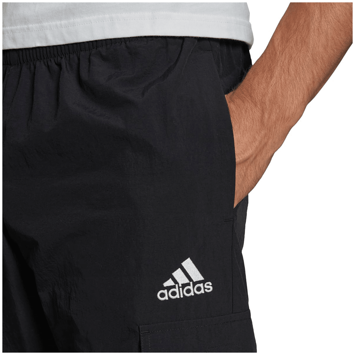 Adidas Essentials Small Logo Woven Cargo 7/8-Hose Herren Trainingshose