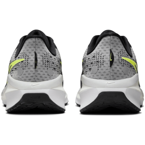 Nike Vomero 17 Road