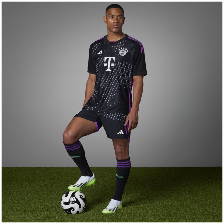 Adidas FC Bayern München 23/24 Auswärtstrikot Authentic Herren 