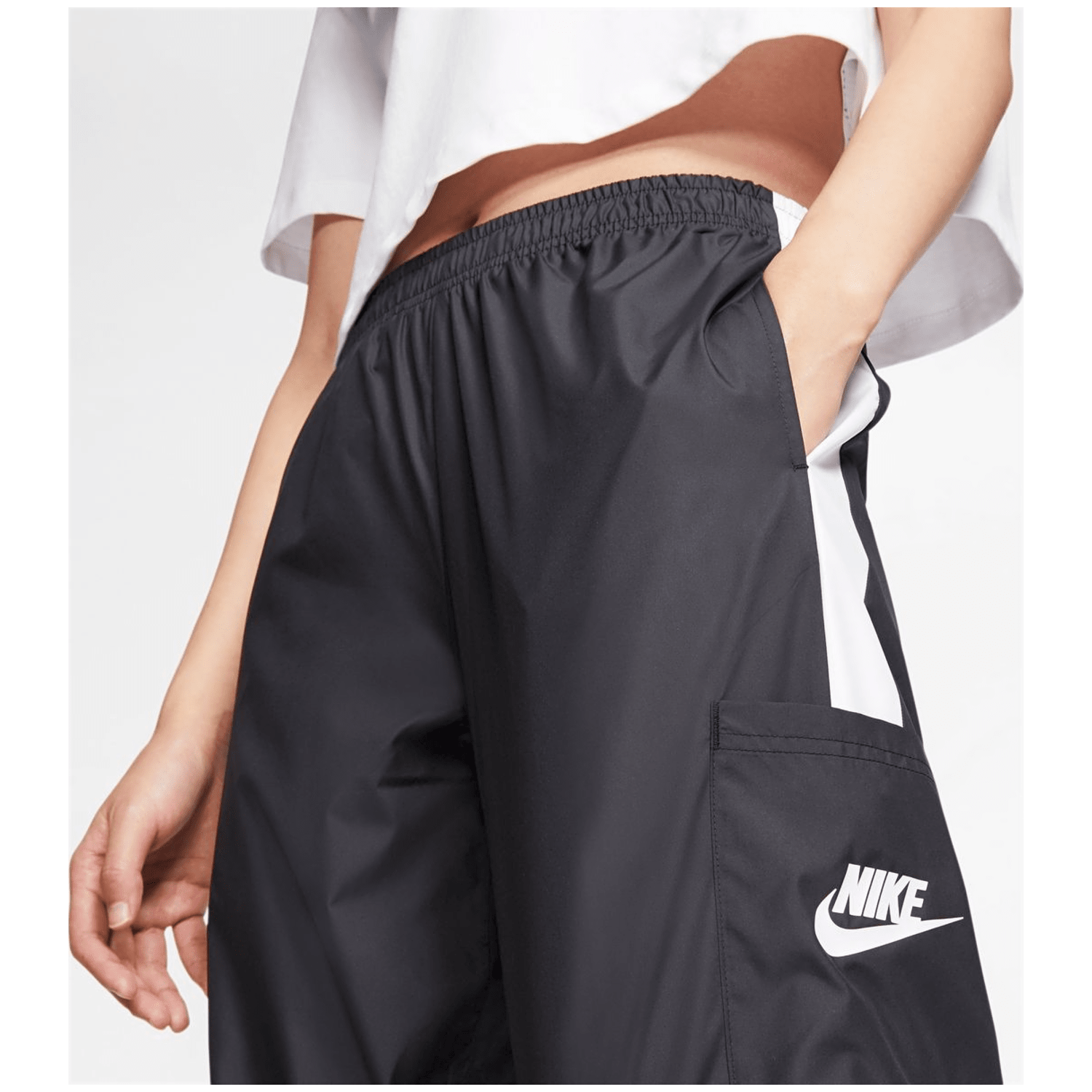 Nike Sportswear Woven Damen Präsentationshose