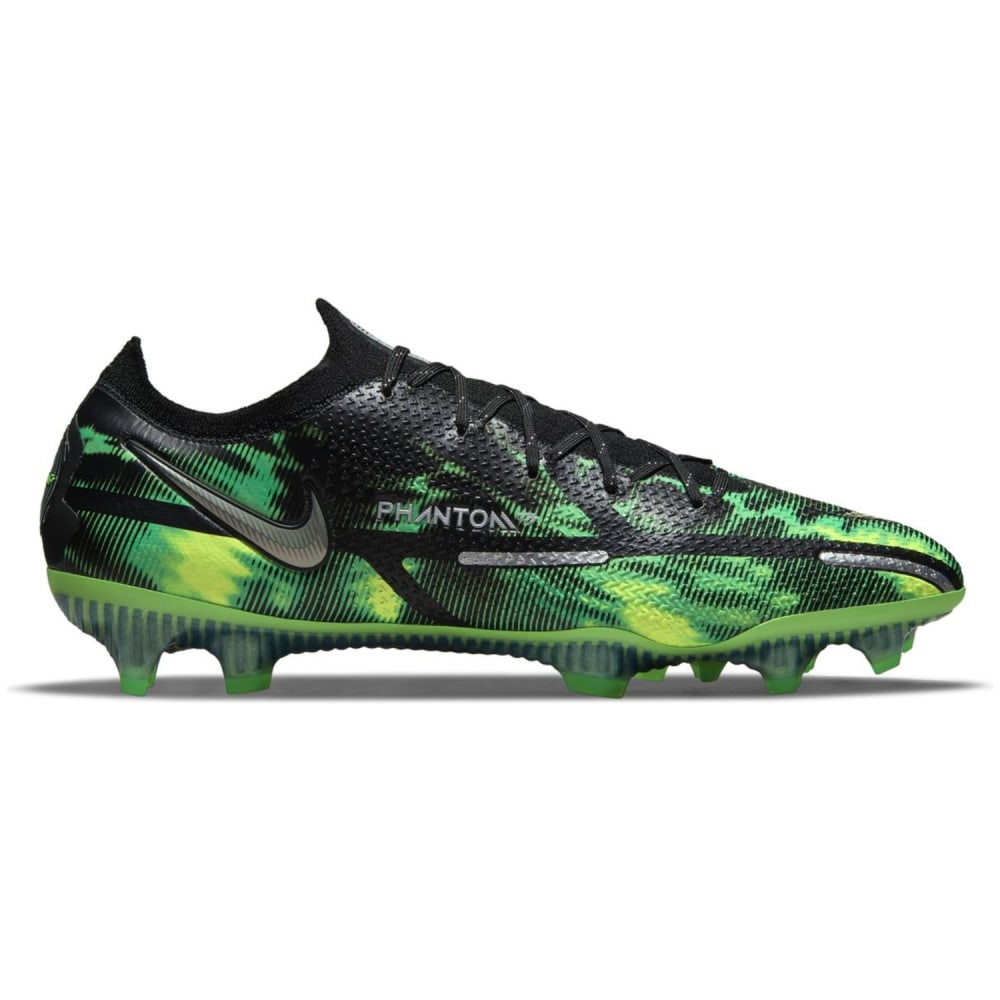 Black and green nike boots discount