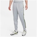 Nike Sportswear Repeat Herren Trainingshose