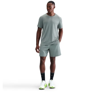Nike Dri-FIT Challenger 7"-Lined Herren Shorts