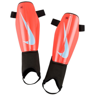 Nike Charge Unisex Schienbeinschoner