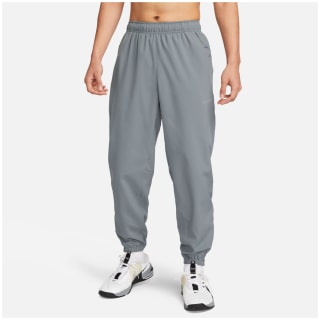 Nike Form Dri-Fit Tapered Versatile Herren Trainingshose