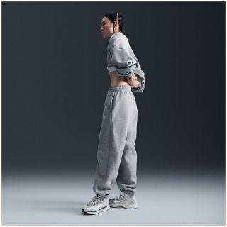 Nike Sportswear Phoenix High-Waisted Oversized Sweatpants Damen Trainingshose