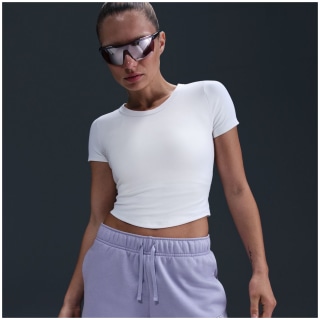 Nike Sportswear Club Mid-Rise 4" Graphic Damen Shorts