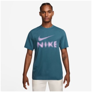 Nike Hyverse Dri-Fit UV Versatile Herren T-Shirt
