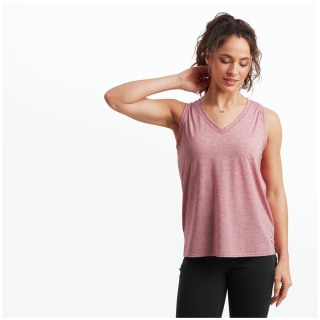 Sherpa Asha V-Neck T-Shirt Sherpa Asha V-Neck T-Shirt