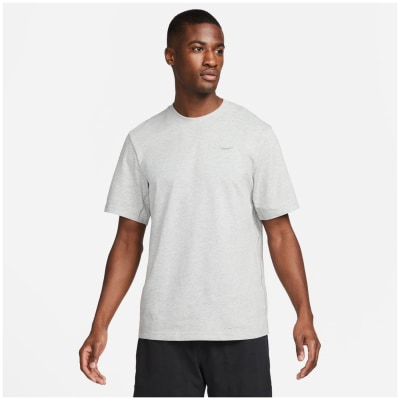 Nike Primary Dri-Fit Versatile Herren T-Shirt