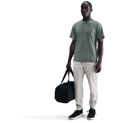 Nike Hyverse Dri-Fit UV Versatile Herren T-Shirt