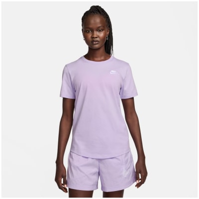 Nike Sportswear Club Essentials Damen T-Shirt