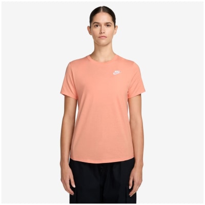 Nike Sportswear Club Essentials Damen T-Shirt