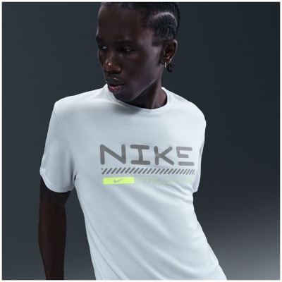 Nike Miler Winterized Herren Sweatshirt